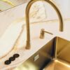 Selsiuz Cone Counter 5-in-1 Goud met Classic boiler combi extra en een Cooler in een derde keukenopstelling