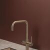 Selsiuz Push & Turn 3-in-1 Haaks Goud met Classic boiler combi extra in een keuken