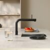Quooker Front Zwart Losse Kraan in een keuken