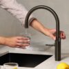 Quooker Fusion Round Gunmetal met Combi+ in een tweede keukenopstelling