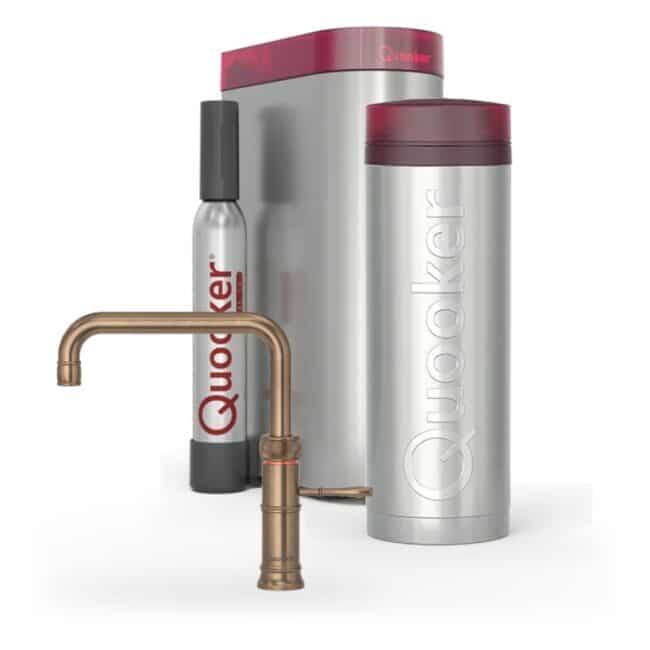 Quooker Classic Fusion Square Messing Patina met PRO3 en een CUBE, kraan, reservoir en CUBE samen op wit