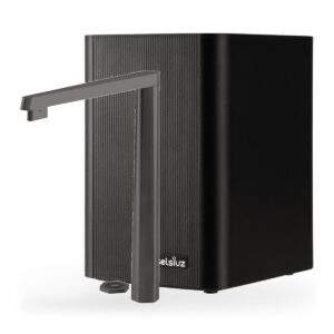 Selsiuz Hexagon 3-in-1 Gunmetal met Click boiler, kraan en reservoir samen op wit
